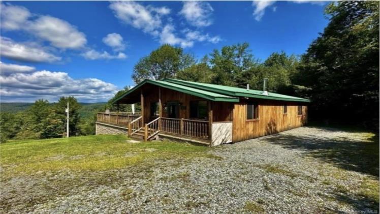 How To Choose the Right Mountain Homes for Sale for Families